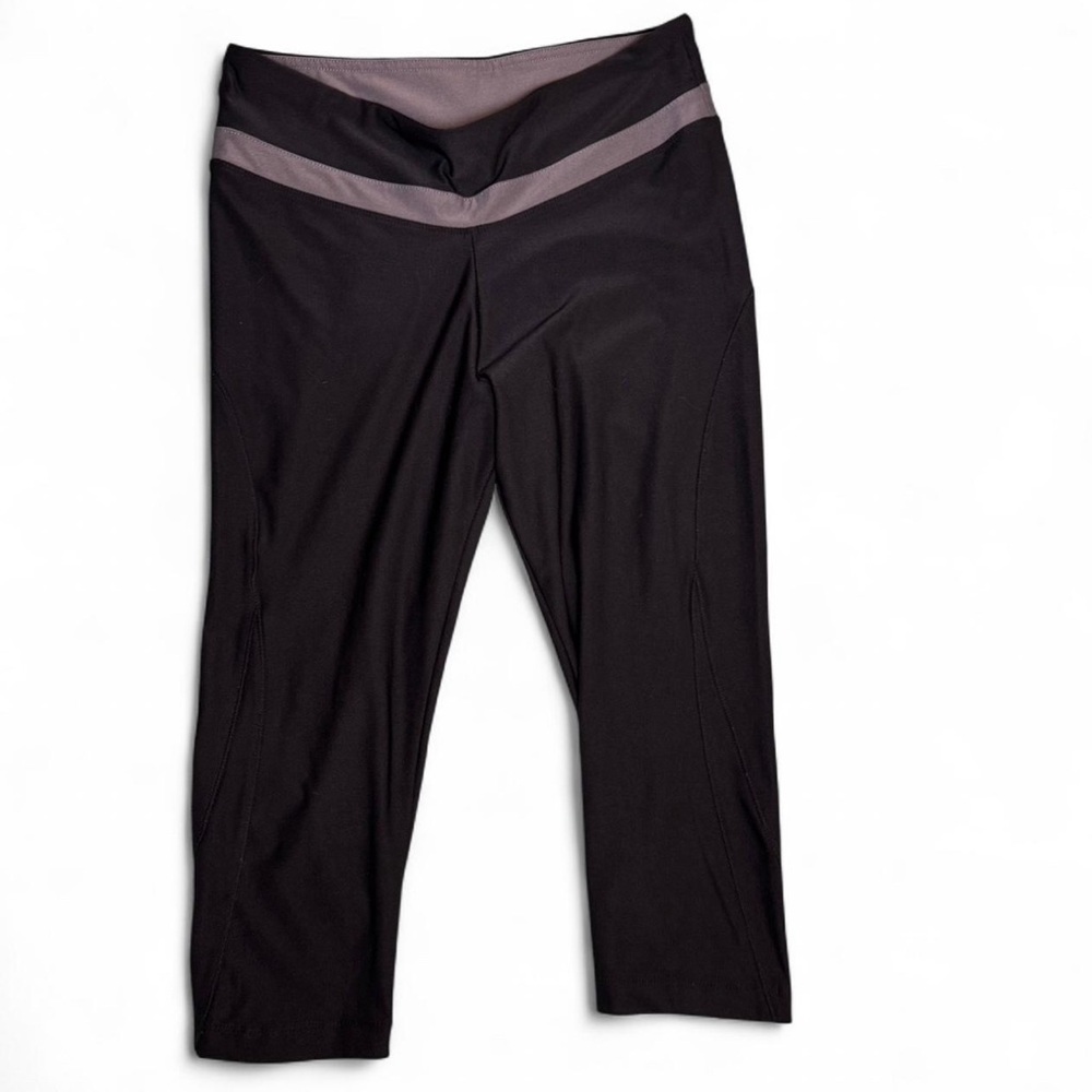 Black and Gray Capri Leggings